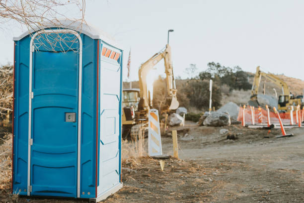 Portable Toilet Options We Offer in Lakewood, CA